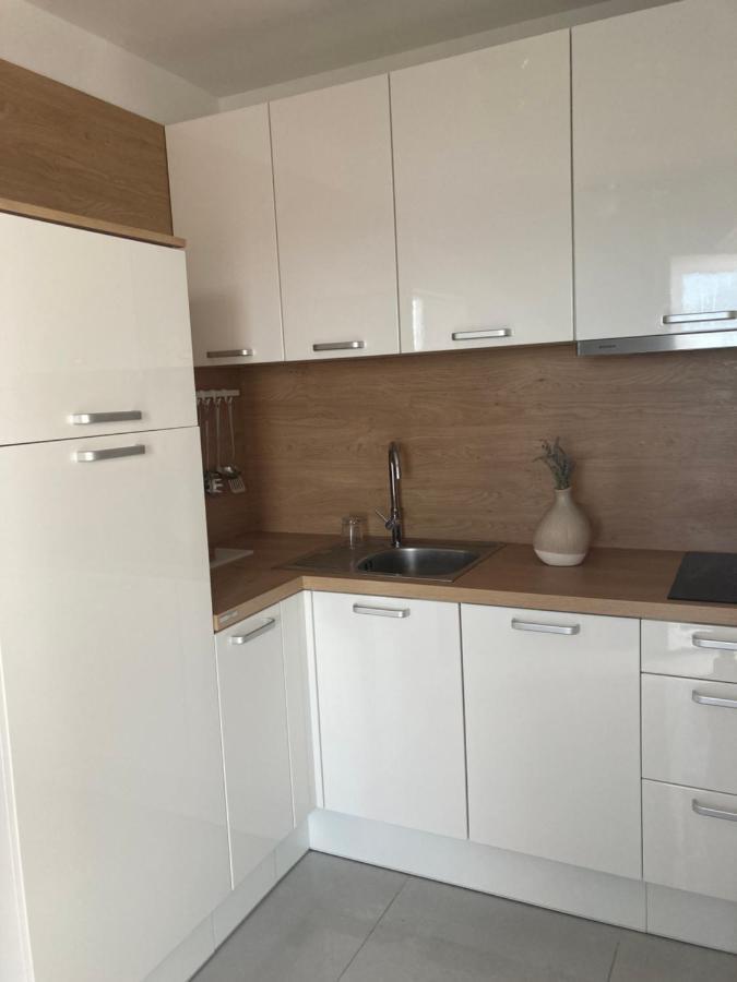 Apartman Hmelina Vrsi Exteriér fotografie